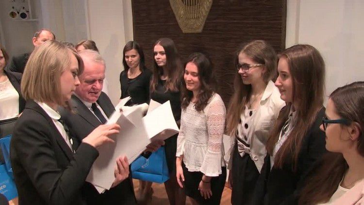 20160415-20160414-c-330-mamy_kolejnych_8_wspanialych.mp4