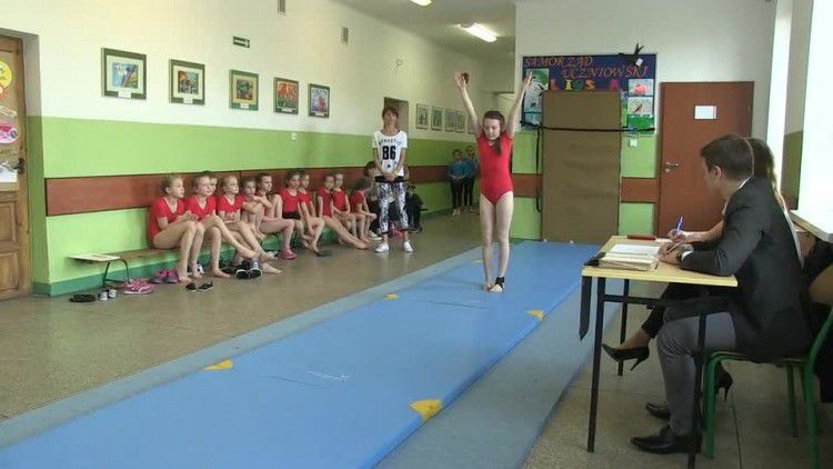 20160422-20160416-c-047-gimnastyka_w_siodemce.mp4