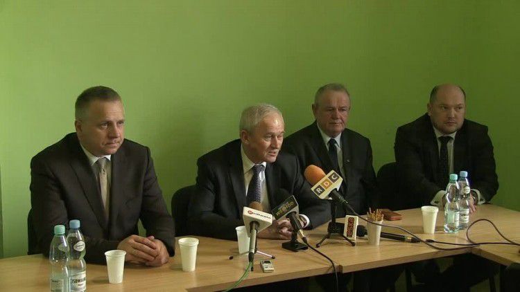 20160502-20160430-c-219-konferencja_prasowa_ministra_energi.mp4