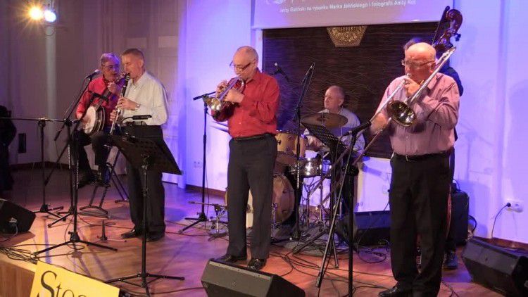 20160527-20160522-c-137-old_timers_zagral_w_siedlcach.mp4