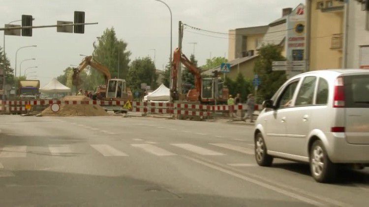 20160603-20160531-c-152-prace_remontowe_ruszyly_na_siedleckich_ulicach.mp4