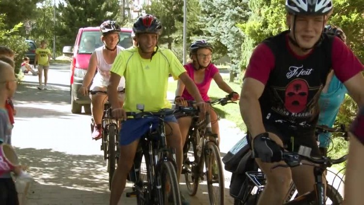 20160729-20160721-c-403-rowerami_po_marzenia.mp4