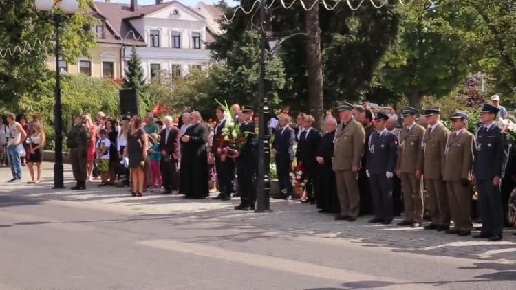 20160905_77rocznicawybuchuiiwojny_335.mp4