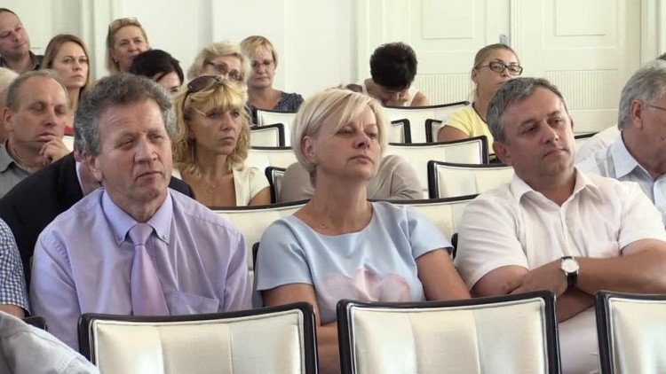 20160916-20160912-c-428-konsultacje_planu_rozwoju_w_siedlcach.mp4