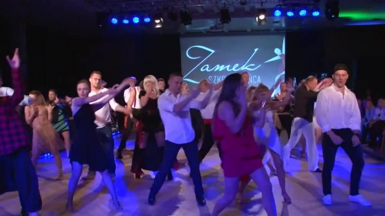 20160923_dancewithme_343.mp4