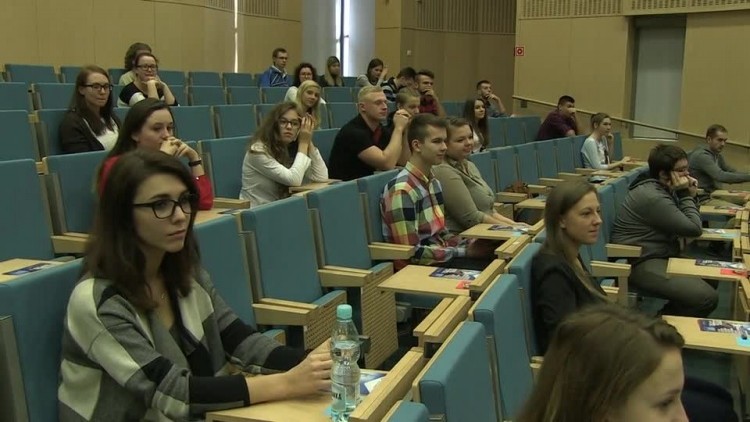 20161123-20161120-c-203-sprawdzili_swoje_jezykowe_umiejetnosci.mp4