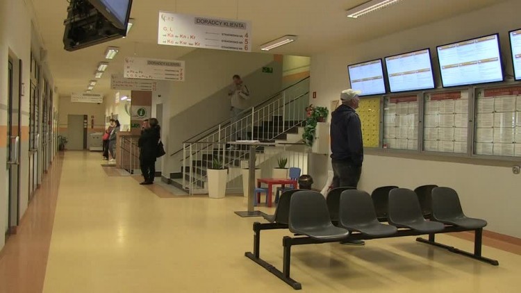20161014-20160920-c-116-prace_interwencyjne_w_powiatowym_urzedzie_pracy.mp4
