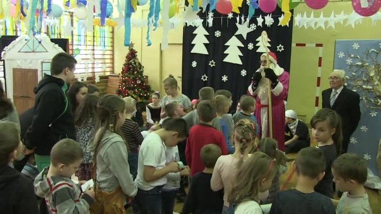 20170118-20170114-c-318-zabawa_i_slodkosci_dla_najbiedniejszych_dzieci.mp4