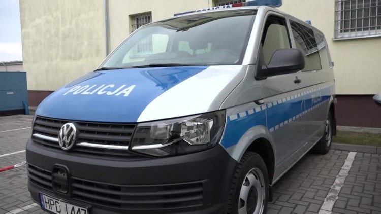 2018_01_01_nowe_radiowozy_biala.mp4