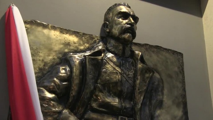 2018_01_11_2100_m_historyczny_pilsudski_w_siedlcachhd.mp4