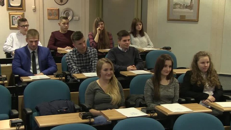 20180131-20180129-c-153-jest_mlodziezowa_rada_miasta.mp4