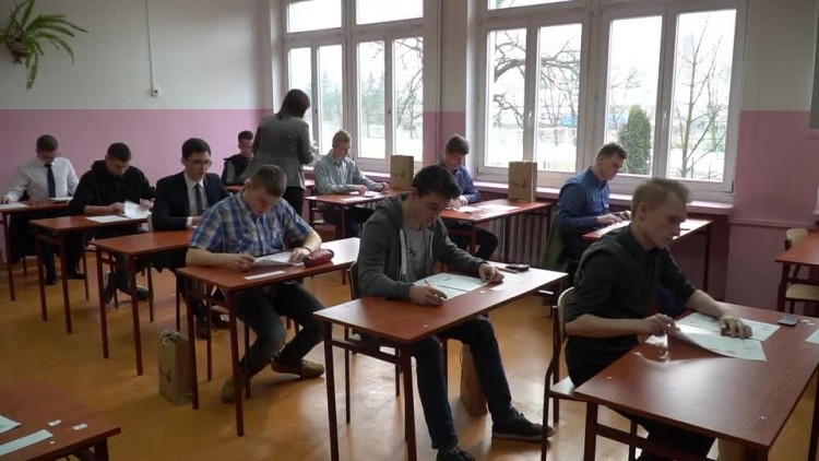 20180307-20180305-c-144-sprawdzali_wiedze_uczniow_o_energii_odnawialnej.mp4