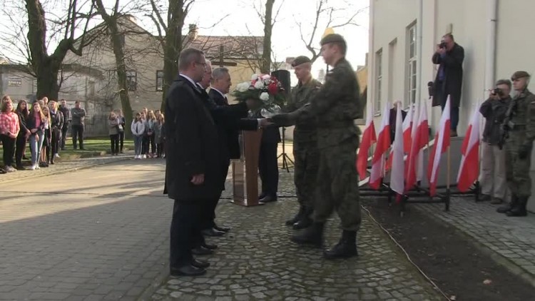 20180411-20180410-c-157-rocznica_katastrofy_smolenskiej.mp4