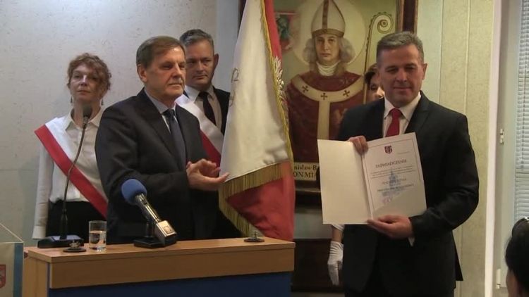 2018_11_26_nowy_prezydent.mp4