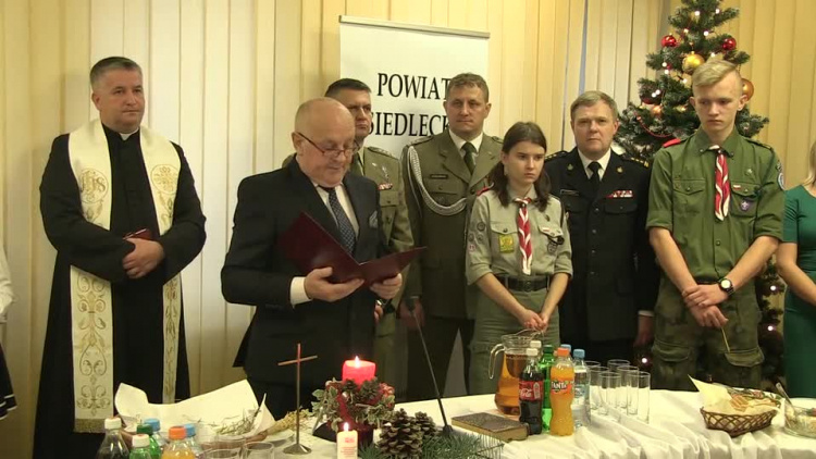 20181231-20181228-c-250-spotkanie_oplatkowe_w_starostwie_2en80w5kpwisok_.mp4
