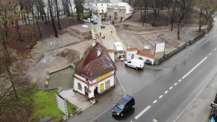 20190102-20181230-c-137-trwa_remont_fortyfikacji_2en80w5kpwisok_.mp4