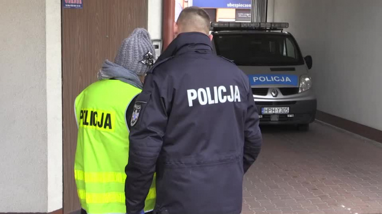 20190401-20190401-c-241-atak_na_bylego_prezydenta_wojciecha_kudelskiego-1.mp4