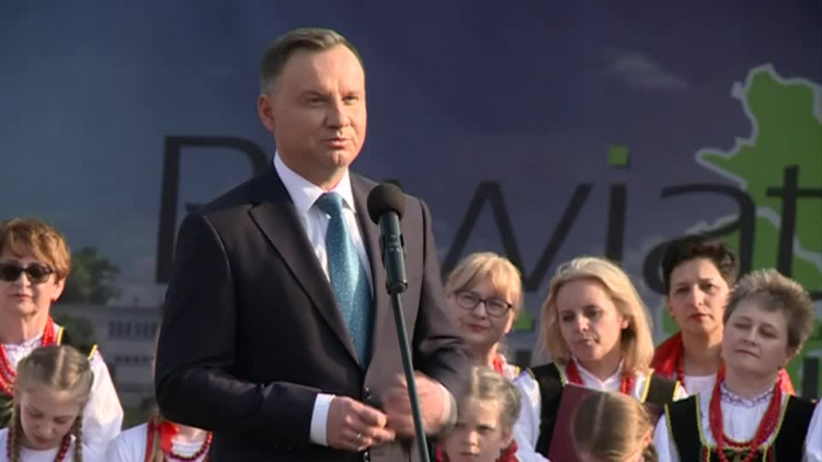 20190429-20190425-c-240-prezydent_andrzej_duda_w_losicach-1.mp4