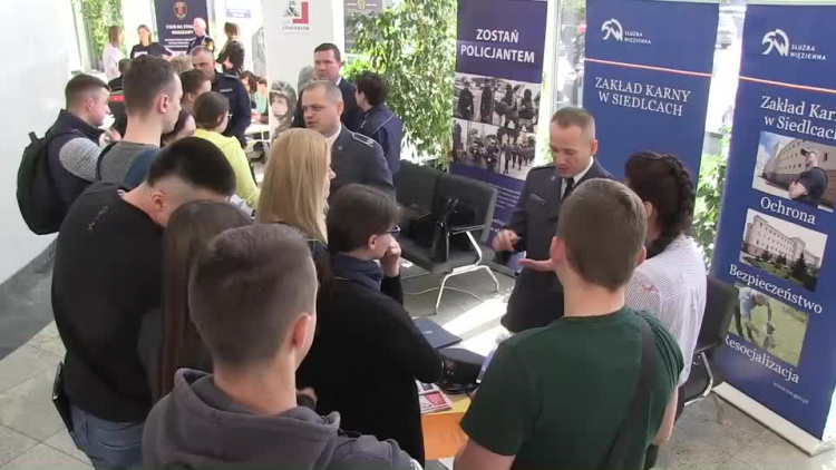 2019_05_10-2019_05_08_-_uph_targi_pracy-1.mp4