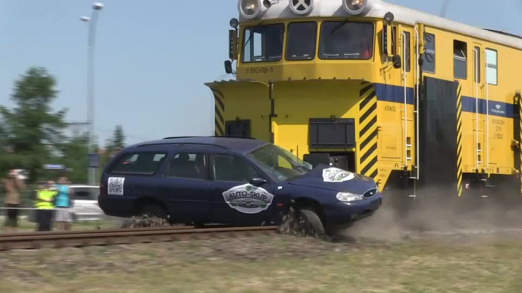 20190624-20190531-c-241-bezpieczny_przejazd-1.mp4
