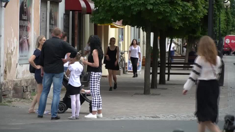 20190628-xxx-c-0133-karta_praw_rodziny-1.mp4