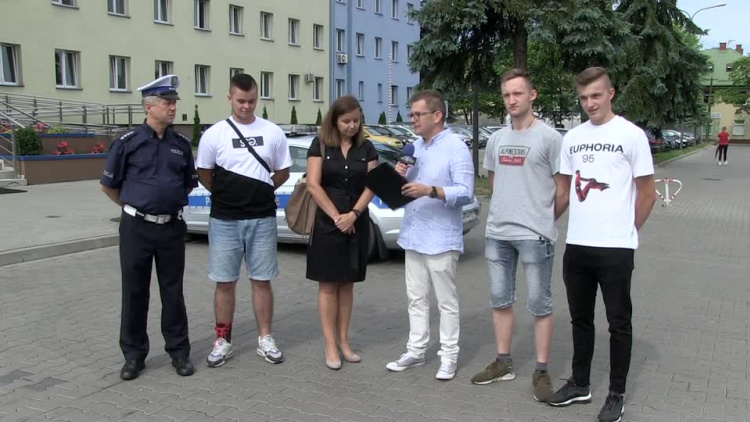 2019_06_27-c-2250-gosc_x6_hd.mp4