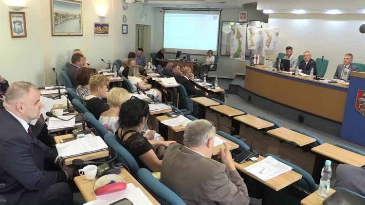 20190703_-_20190627_-c-223-podwyzki_za_smieci_nie_bedzie-1.mp4