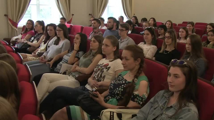 20190717-20190716-c-253-letni_kurs_jezyka_i_kultury_polskiej-sd.mp4
