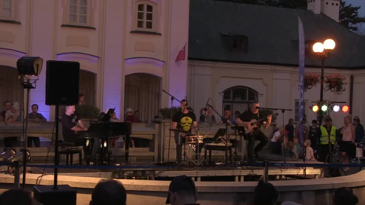 20190814-20190808-c-143-the_best_of_queen_letni_koncert_pod_fontanna-1.mp4