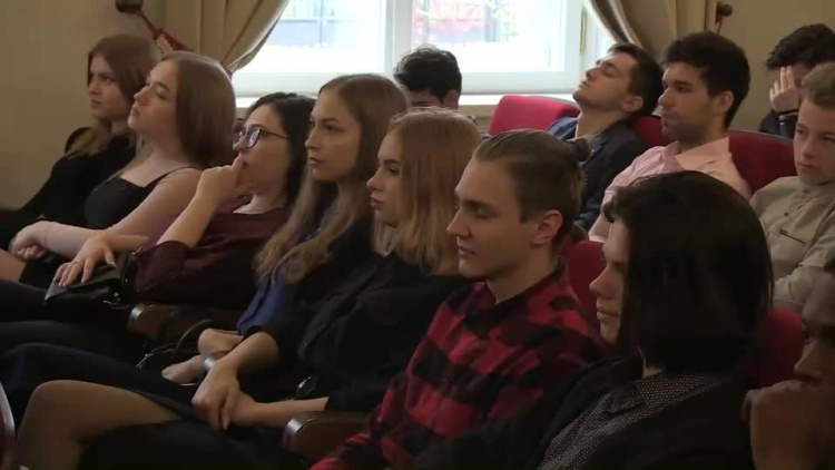 20191025-20191024-c-253-kurs_przygotowawczy_do_podjecia_studiow_na_uph-1.mp4