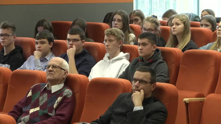 20191211-20191205-c-141-debata_o_bezpieczenstwie_z_siedlecka_policja-1.mp4