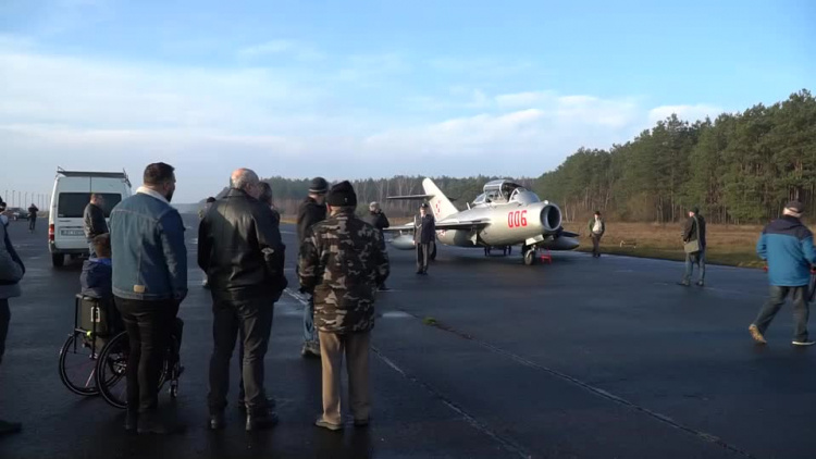 20191225-20191221-c-143-to_koniec_lotnictwa_w_bialej_podlaskiej-1.mp4