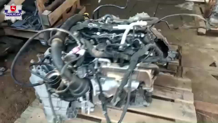 20200207-20200205-c-114-zamknieto_samochodowa_dziuple-1.mp4