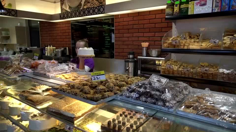 20200320-20200316-c-101-ciasto_na_oslode_zycia_medykow-1.mp4