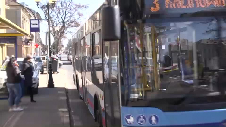 20200410-20200407-c-117-mpk_na_swieta-1.mp4