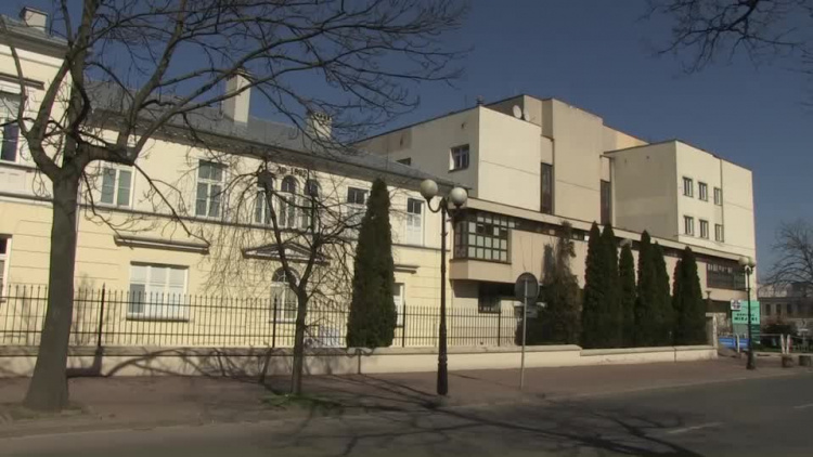 20200506-20200506-c-123-raport_z_miasta-1.mp4