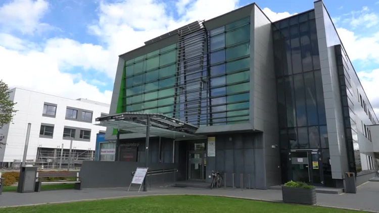 20200515-20200514-c-316-wykonano_juz_pierwsze_testy_na_koronowirusa-1.mp4