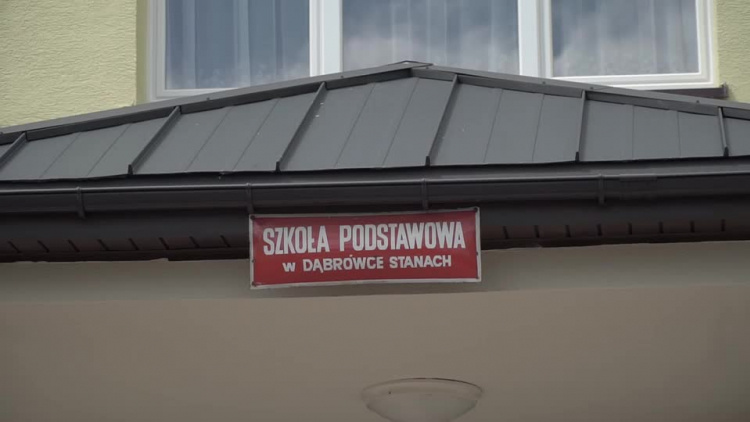 20200525-20200522-c-300-rozbudowa_szkoly_w_dabrowce_stany-1.mp4