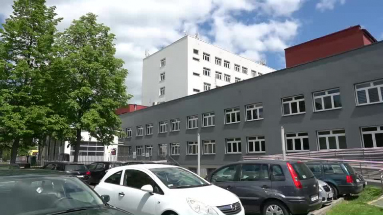 20200617-20200615-c-321-sytuacja_bielskiego_szpitala-1.mp4