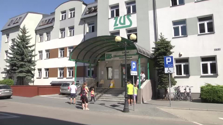 20200807-zus-1.mp4