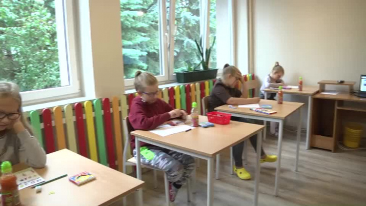 20200909-20200902-c-341-swietlice_caritas_gotowe_dla_dzieci-1.mp4