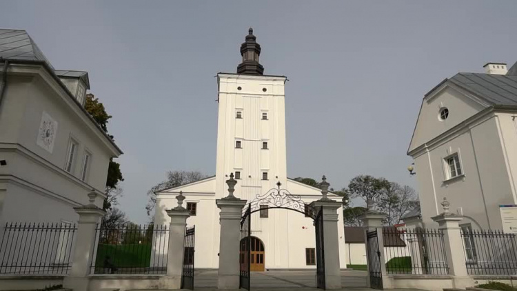 20201021-20201020-c-257-ciag_dalszy_renowacji_parku_radziwilowskiego-1.mp4