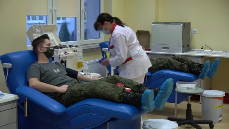 20210106-20201222-c-247-lesnicy-oddaja-krew-i-osocze-1.mp4