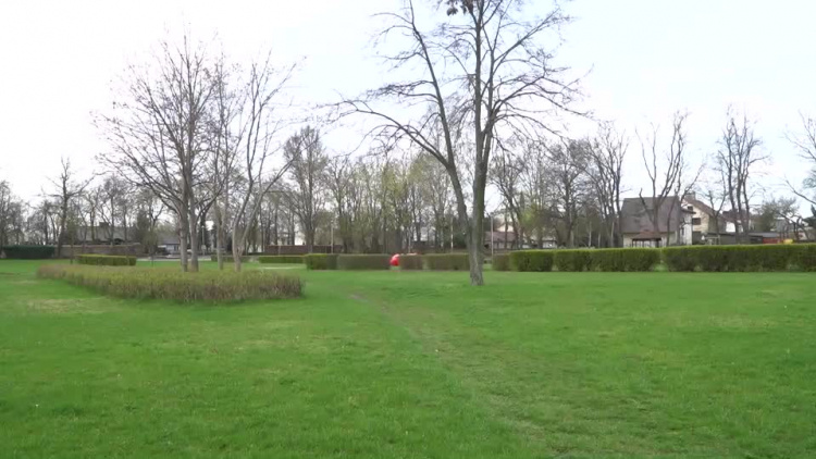 20210503-20210422-c-257-szesc-mln-zl-na-rewitalizacje-parku-w-wegrowie-1.mp4