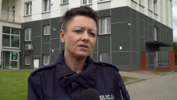 20210526-20210525-c-129-pijany-policjant-na-drodze-1.mp4