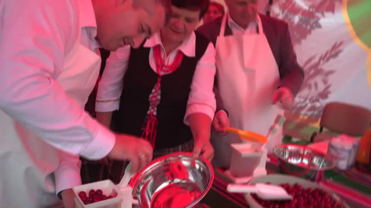 20210721-20210708-c-345-z-wisniowym-smakiem-1.mp4