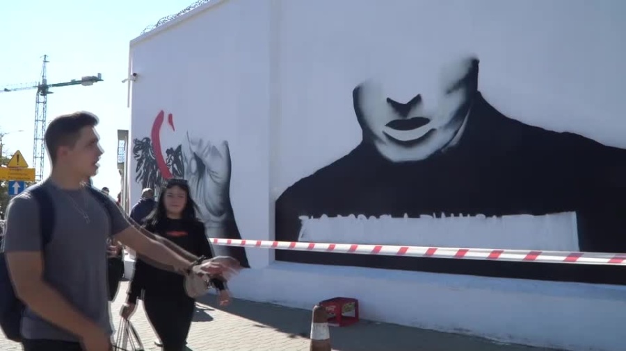 20210929-20210928-c-249-powstaje-mural-z-okazji-40-rocznicy-wprowadzenia-stanu-wojennego-1.mp4