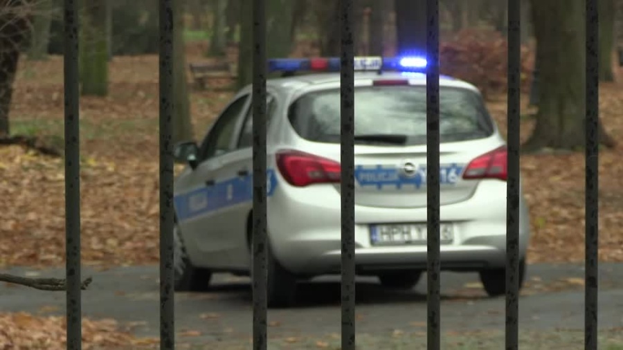 20211119-20211118-c-052-park-aleksandria-zamkniety-policja-bada-sprawe-smierci-1.mp4