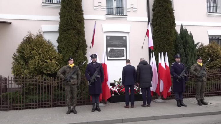 20230303-20230301-c-131-narodowy-dzien-pamieci-zolnierzy-wykletych-w-bialej-podlaskiej-1.mp4