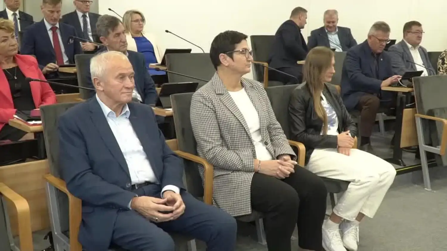 20251031-20251030-c-301-sesja-rady-miasta-1.mp4